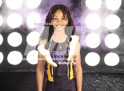 Thumbnail 2 in DeSoto Central (Team & Individuals) photogallery.