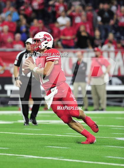 Thumbnail 1 in North Shore vs. Katy (UIL 6A Regional Playoff) photogallery.