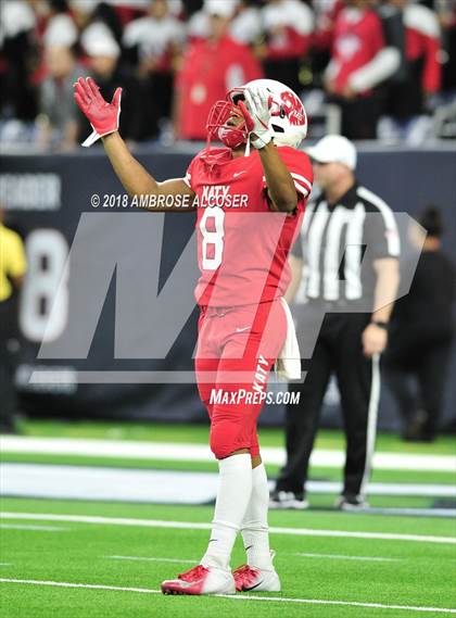Thumbnail 3 in North Shore vs. Katy (UIL 6A Regional Playoff) photogallery.