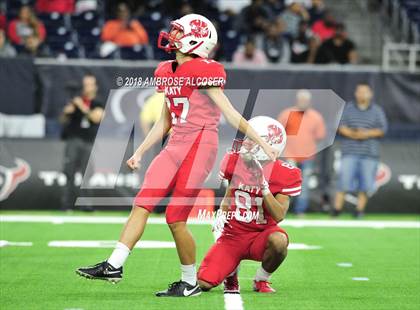 Thumbnail 1 in North Shore vs. Katy (UIL 6A Regional Playoff) photogallery.