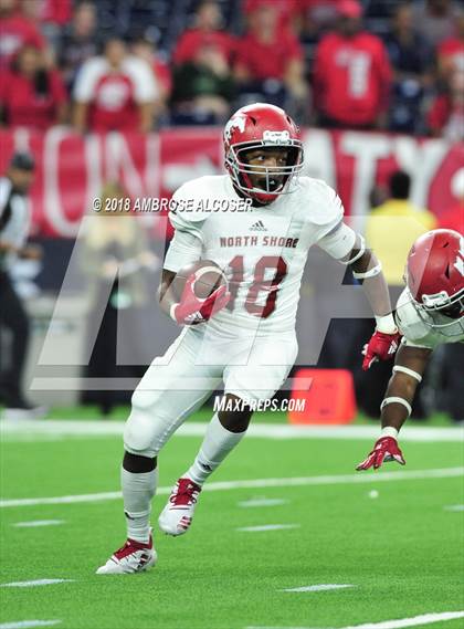 Thumbnail 1 in North Shore vs. Katy (UIL 6A Regional Playoff) photogallery.
