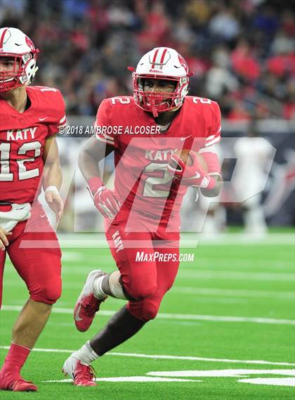 Thumbnail 3 in North Shore vs. Katy (UIL 6A Regional Playoff) photogallery.