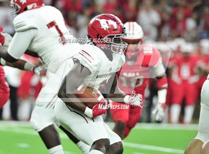 Thumbnail 3 in North Shore vs. Katy (UIL 6A Regional Playoff) photogallery.