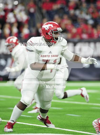 Thumbnail 3 in North Shore vs. Katy (UIL 6A Regional Playoff) photogallery.