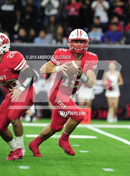 Thumbnail 1 in North Shore vs. Katy (UIL 6A Regional Playoff) photogallery.