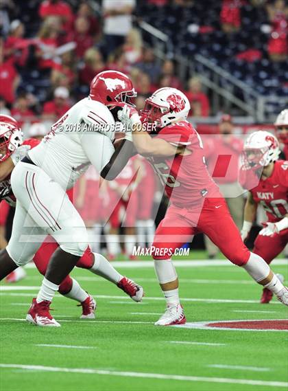 Thumbnail 1 in North Shore vs. Katy (UIL 6A Regional Playoff) photogallery.