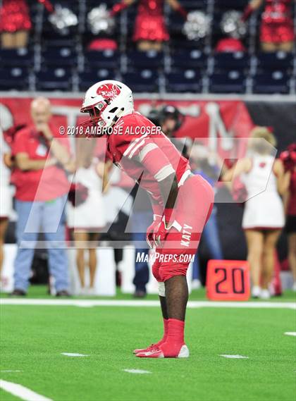 Thumbnail 1 in North Shore vs. Katy (UIL 6A Regional Playoff) photogallery.