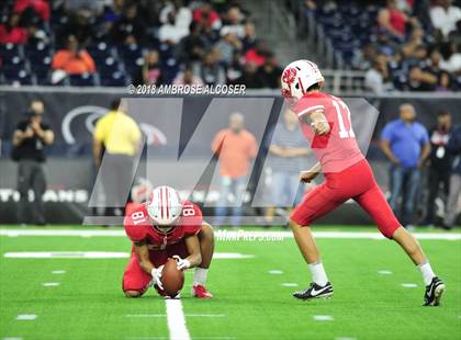 Thumbnail 3 in North Shore vs. Katy (UIL 6A Regional Playoff) photogallery.