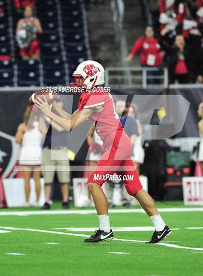 Thumbnail 1 in North Shore vs. Katy (UIL 6A Regional Playoff) photogallery.