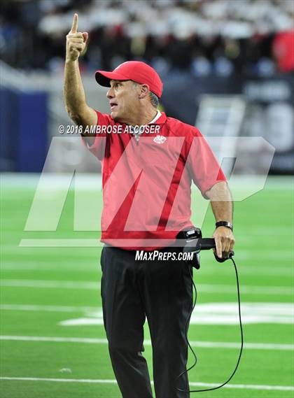 Thumbnail 3 in North Shore vs. Katy (UIL 6A Regional Playoff) photogallery.