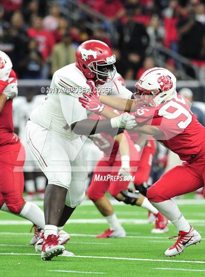 Thumbnail 2 in North Shore vs. Katy (UIL 6A Regional Playoff) photogallery.