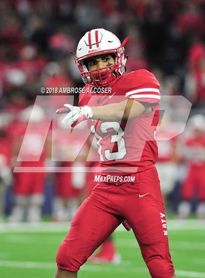 Thumbnail 3 in North Shore vs. Katy (UIL 6A Regional Playoff) photogallery.