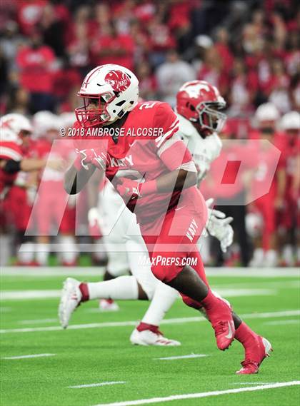 Thumbnail 2 in North Shore vs. Katy (UIL 6A Regional Playoff) photogallery.