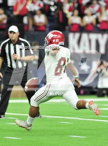 Thumbnail 2 in North Shore vs. Katy (UIL 6A Regional Playoff) photogallery.