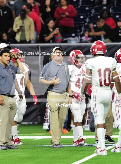 Thumbnail 3 in North Shore vs. Katy (UIL 6A Regional Playoff) photogallery.