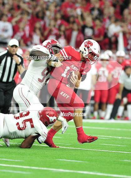 Thumbnail 1 in North Shore vs. Katy (UIL 6A Regional Playoff) photogallery.