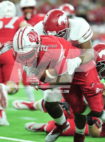 Thumbnail 2 in North Shore vs. Katy (UIL 6A Regional Playoff) photogallery.