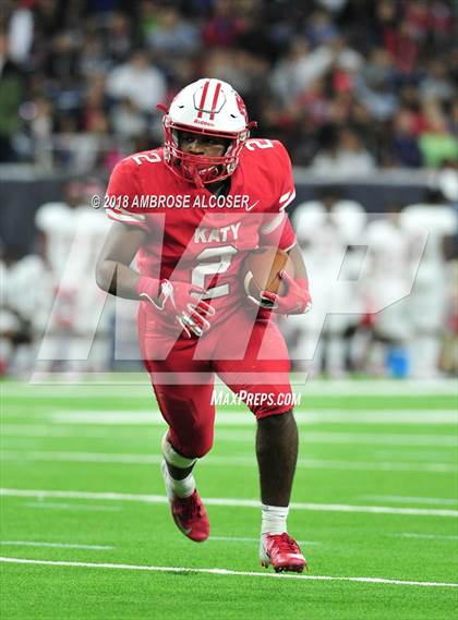 Thumbnail 1 in North Shore vs. Katy (UIL 6A Regional Playoff) photogallery.