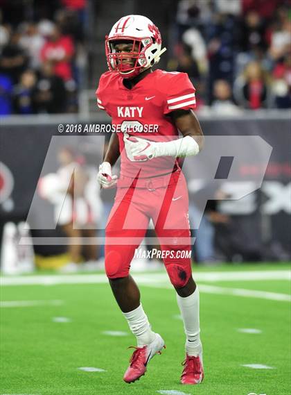 Thumbnail 2 in North Shore vs. Katy (UIL 6A Regional Playoff) photogallery.