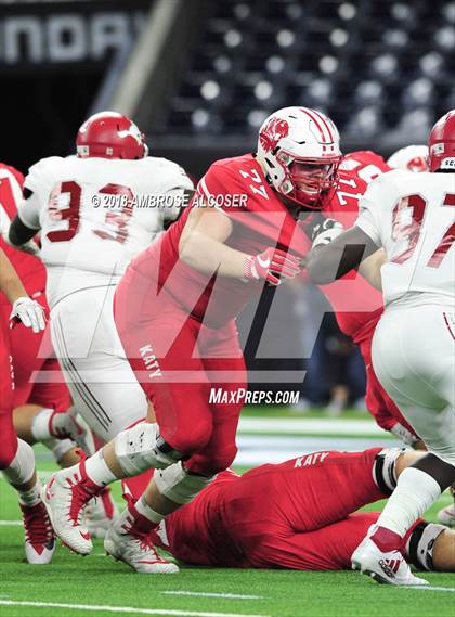 Thumbnail 2 in North Shore vs. Katy (UIL 6A Regional Playoff) photogallery.