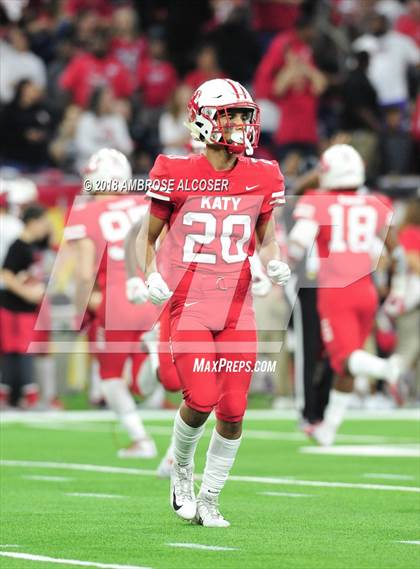Thumbnail 1 in North Shore vs. Katy (UIL 6A Regional Playoff) photogallery.
