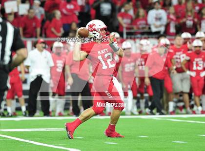 Thumbnail 2 in North Shore vs. Katy (UIL 6A Regional Playoff) photogallery.
