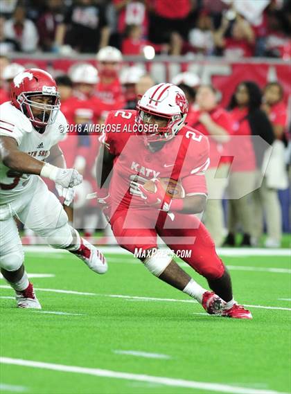Thumbnail 1 in North Shore vs. Katy (UIL 6A Regional Playoff) photogallery.