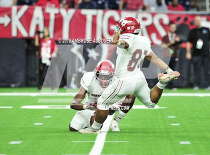 Thumbnail 2 in North Shore vs. Katy (UIL 6A Regional Playoff) photogallery.