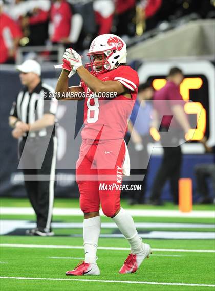 Thumbnail 1 in North Shore vs. Katy (UIL 6A Regional Playoff) photogallery.