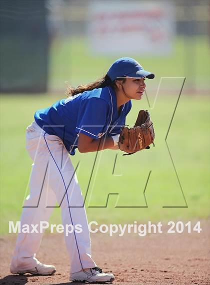 Thumbnail 1 in Nogales vs Sunnyside (Tucson High Badger Invitational) photogallery.