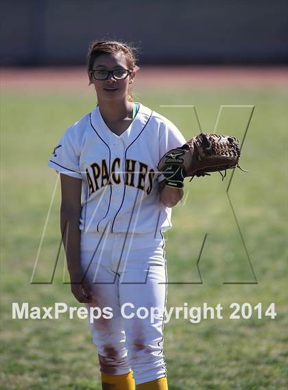 Thumbnail 3 in Nogales vs Sunnyside (Tucson High Badger Invitational) photogallery.