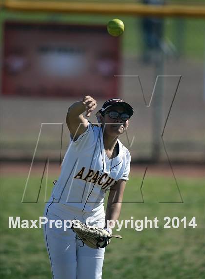 Thumbnail 3 in Nogales vs Sunnyside (Tucson High Badger Invitational) photogallery.