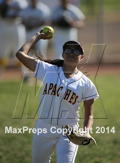 Thumbnail 1 in Nogales vs Sunnyside (Tucson High Badger Invitational) photogallery.