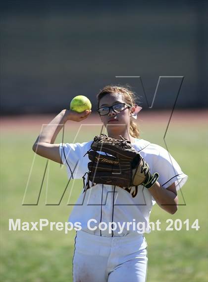 Thumbnail 2 in Nogales vs Sunnyside (Tucson High Badger Invitational) photogallery.