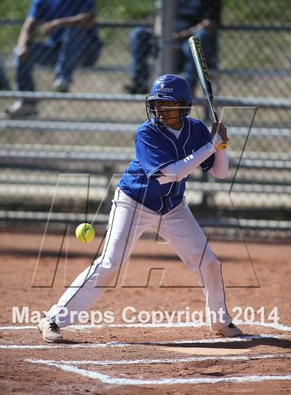Thumbnail 1 in Nogales vs Sunnyside (Tucson High Badger Invitational) photogallery.