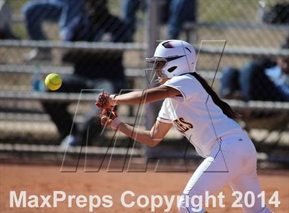 Thumbnail 3 in Nogales vs Sunnyside (Tucson High Badger Invitational) photogallery.