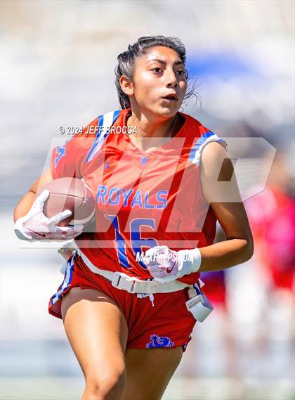 Thumbnail 1 in Rio Mesa @ San Marcos photogallery.