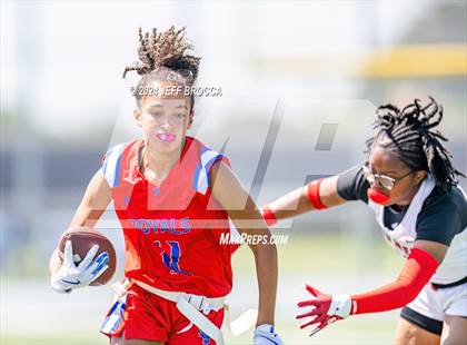 Thumbnail 3 in Rio Mesa @ San Marcos photogallery.