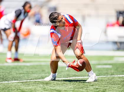Thumbnail 3 in Rio Mesa @ San Marcos photogallery.