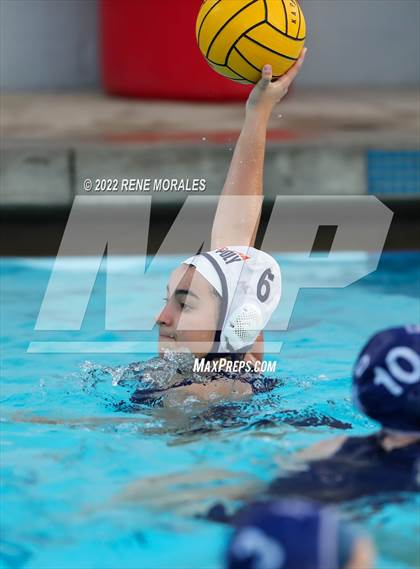 Thumbnail 2 in Polytechnic vs Flintridge Prep photogallery.