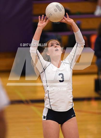 Thumbnail 3 in Bellarmine Prep @ Sumner photogallery.