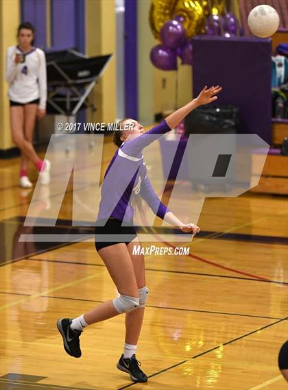 Thumbnail 3 in Bellarmine Prep @ Sumner photogallery.