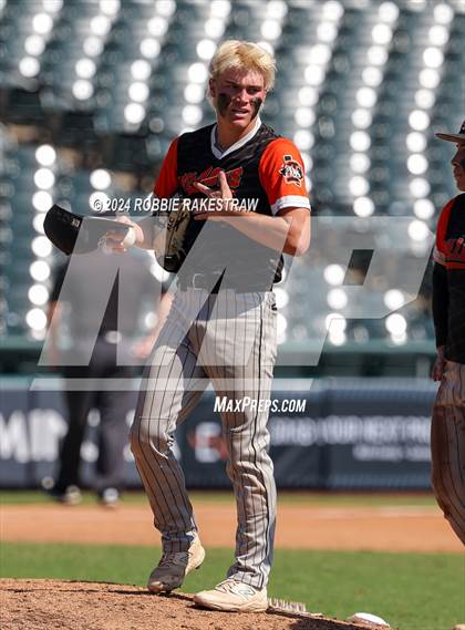 Thumbnail 1 in Fayetteville vs. Ira (UIL 1A Baseball Final) photogallery.