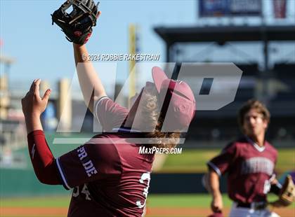 Thumbnail 3 in Fayetteville vs. Ira (UIL 1A Baseball Final) photogallery.