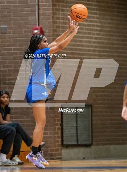 Thumbnail 3 in Triton @ Westover photogallery.