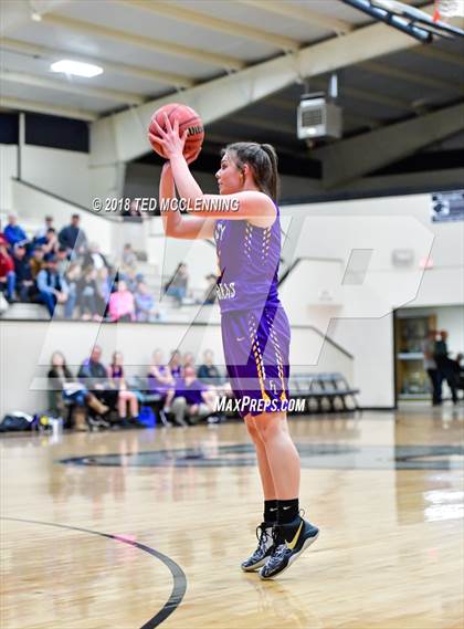 Thumbnail 1 in Fountain Lake vs. Bigelow (Perry County Classic) photogallery.
