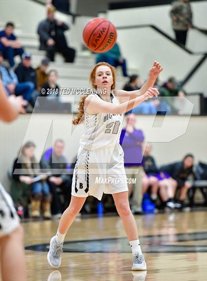 Thumbnail 2 in Fountain Lake vs. Bigelow (Perry County Classic) photogallery.