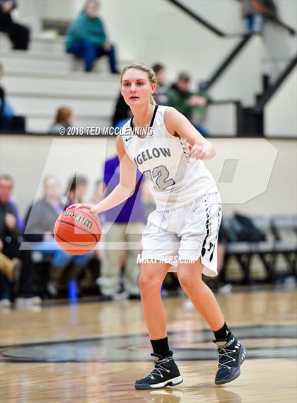 Thumbnail 3 in Fountain Lake vs. Bigelow (Perry County Classic) photogallery.