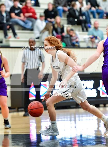 Thumbnail 3 in Fountain Lake vs. Bigelow (Perry County Classic) photogallery.