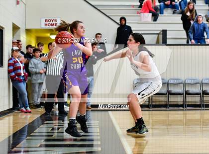 Thumbnail 2 in Fountain Lake vs. Bigelow (Perry County Classic) photogallery.
